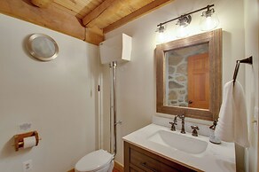 Cozy Log Cabin Getaway w/ Fire Pit + 3 Acres!