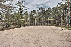 7 Mi to Big Boulder Mountain: Poconos Escape!