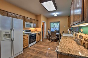 Shared Backyard & Hot Tub: Restful Mesa Retreat!