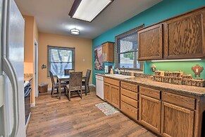 Shared Backyard & Hot Tub: Restful Mesa Retreat!