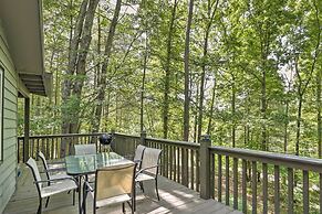 Scenic Murphy Escape With Hot Tub & Fire Pit!