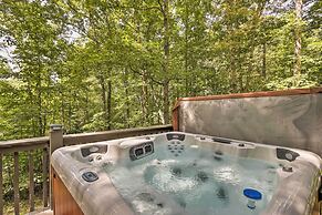 Scenic Murphy Escape With Hot Tub & Fire Pit!