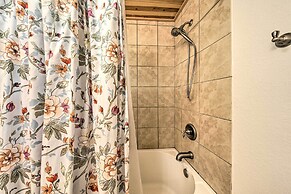 Scenic Murphy Escape With Hot Tub & Fire Pit!