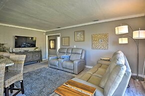 Bright Ormond Beach Home ~ 14 Mi to Daytona!