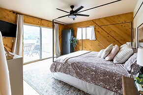 'whispering Hollow Lodge' on Greer Main St!