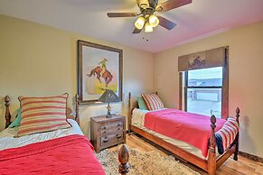 Fort Worth Apt < 5 Mi to Downtown!