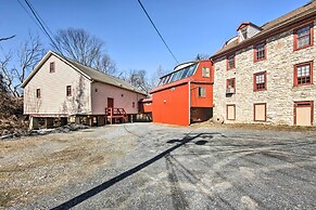 Creek Access & Deck: Runningwater Lancaster Gem