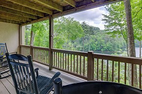 High-end Sapphire Retreat on Fairfield Lake!