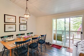 High-end Sapphire Retreat on Fairfield Lake!