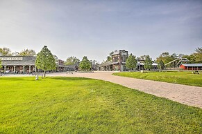 Resort Cabin w/ Fire Pit: Golf, Hike and Play!