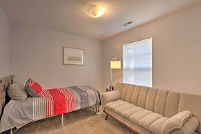 Cozy Cedar Rapids Pad - 2 Blocks to Mercy Care!