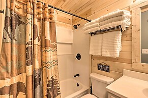 Coconino Cabin w/ Kayaks ~ 13 Mi to Reservoir