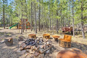 Coconino Cabin w/ Kayaks ~ 13 Mi to Reservoir