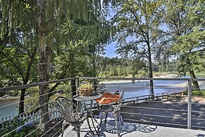 Waterfront Troutdale Hideaway: Sandy River Fishing