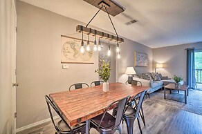Modern Condo w/ Deck ~ 7 Mi To Branson Landing!