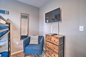 Modern Condo w/ Deck ~ 7 Mi To Branson Landing!