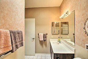 Relaxing Green Valley Townhome ~ 30 Mi to Tucson!