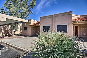 Relaxing Green Valley Townhome ~ 30 Mi to Tucson!
