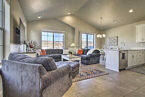 Washington Townhome w/ Patio + Resort Perks!