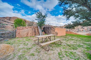 Rustic & Western House on Lake - Swim & Fish!