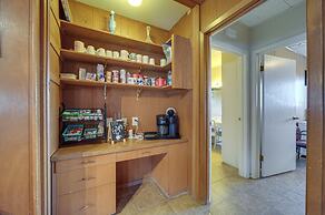 Rustic & Western House on Lake - Swim & Fish!