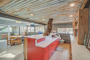 Rustic & Western House on Lake - Swim & Fish!