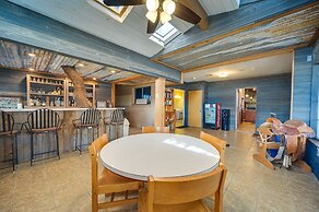 Rustic & Western House on Lake - Swim & Fish!