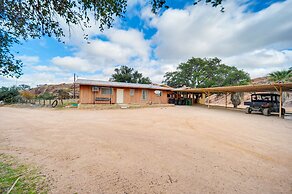 Rustic & Western House on Lake - Swim & Fish!