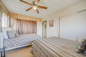 Rustic & Western House on Lake - Swim & Fish!