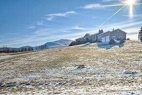 Catskills Mtn Retreat w/ Panoramic View & Fire Pit