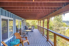 Hillside Home w/ Dock ~ 8 Mi to Coeur D'alene!