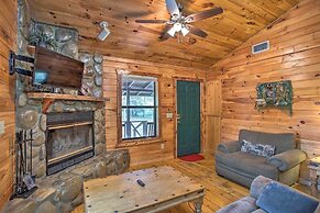 Cozy Starlight Cabin: ~ 6 Miles to Beavers Bend!