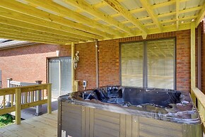 Spacious Mcarthur Home: Private Hot Tub + Pond!