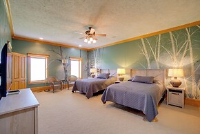 Spacious Mcarthur Home: Private Hot Tub + Pond!