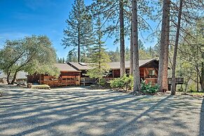 Groveland Cabin w/ Outdoor Perks & Game Room