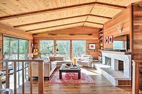 Groveland Cabin w/ Outdoor Perks & Game Room