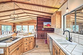 Groveland Cabin w/ Outdoor Perks & Game Room