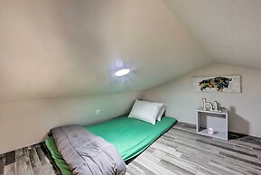 Lake Fork Tiny Home: Outdoor Dining & Grill!