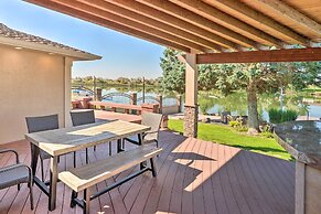 Moses Lake Retreat w/ Salt Water Hot Tub!