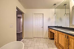 11 Mi to Phoenix: Tempe Escape w/ Patio & Bar!