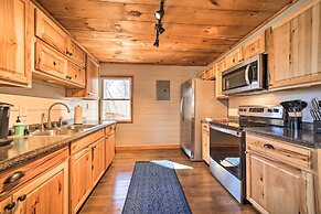 'blue Sky Cottage:' Romantic Retreat w/ Mtn Views!