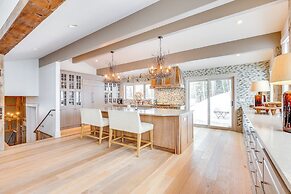 Vail Mountain Retreat w/ Hot Tub & Deck!
