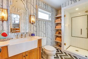 Vail Mountain Retreat w/ Hot Tub & Deck!