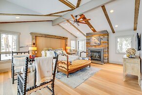 Vail Mountain Retreat w/ Hot Tub & Deck!