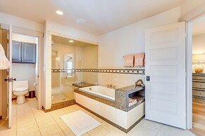 Vail Mountain Retreat w/ Hot Tub & Deck!