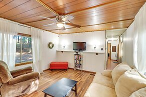 Edgemont Home w/ Deck ~ 9 Mi to Greers Ferry Lake!