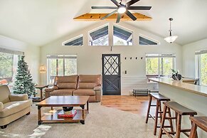 Near Hiking: Modern Heber-overgaard Cabin w/ Deck