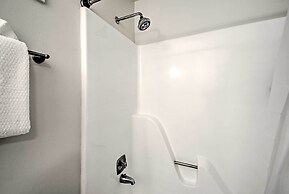 Wintergreen Resort Escape ~ Walk to Ski Lift!