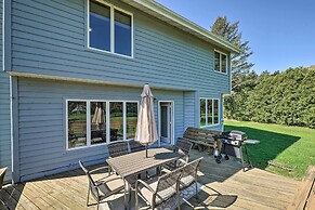 Coloma Escape: Pool, Hot Tub < 1 Mi to Lake!