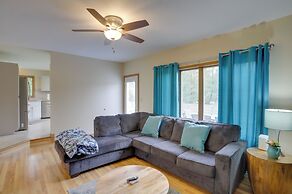 Coloma Escape: Pool, Hot Tub < 1 Mi to Lake!